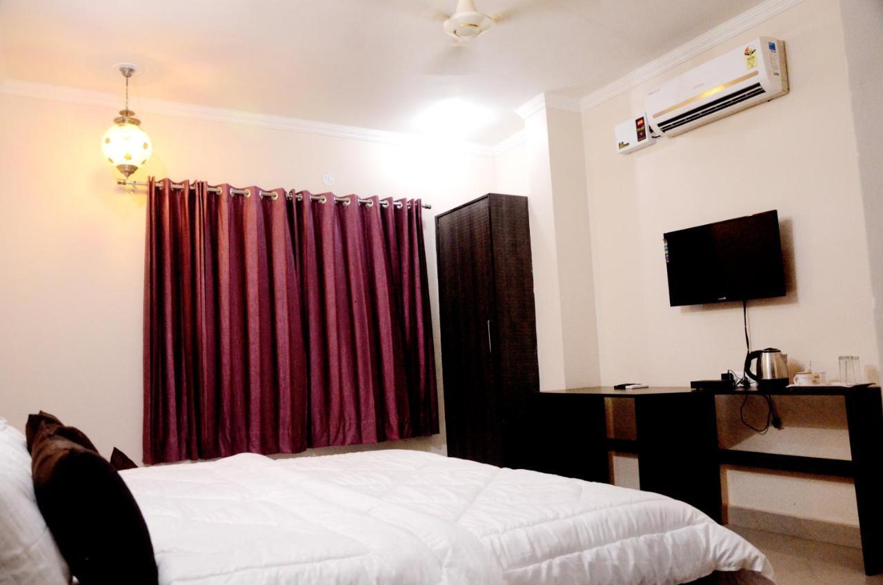 Hotel Golden Sunrise Inn Amritsar Exterior photo